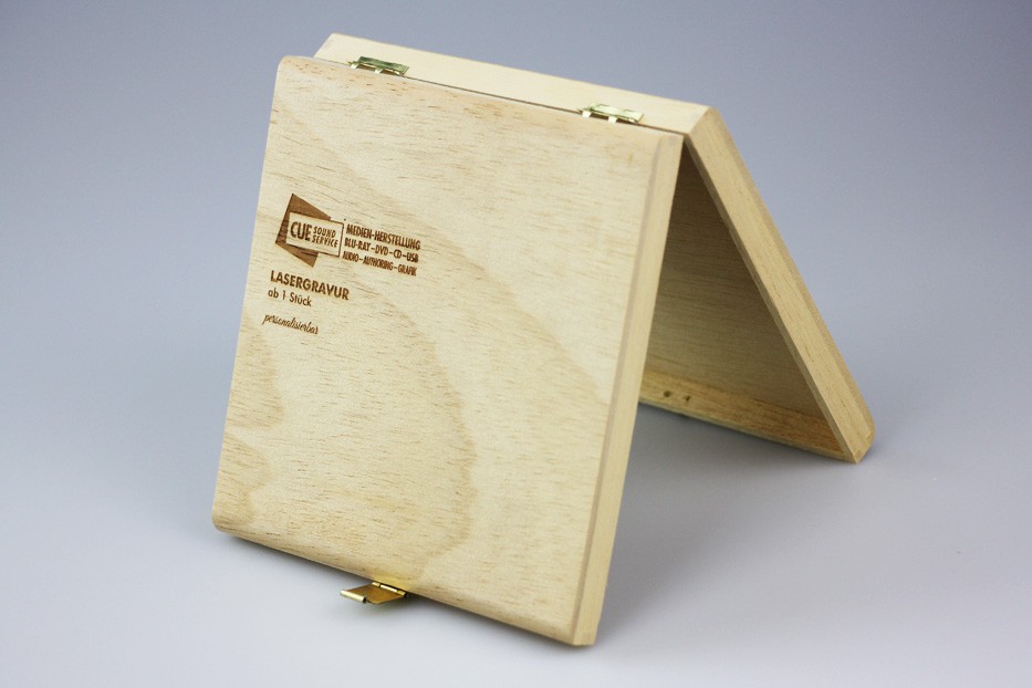 03_holzbox_cd_dvd_bluray_mit_klappdeckel